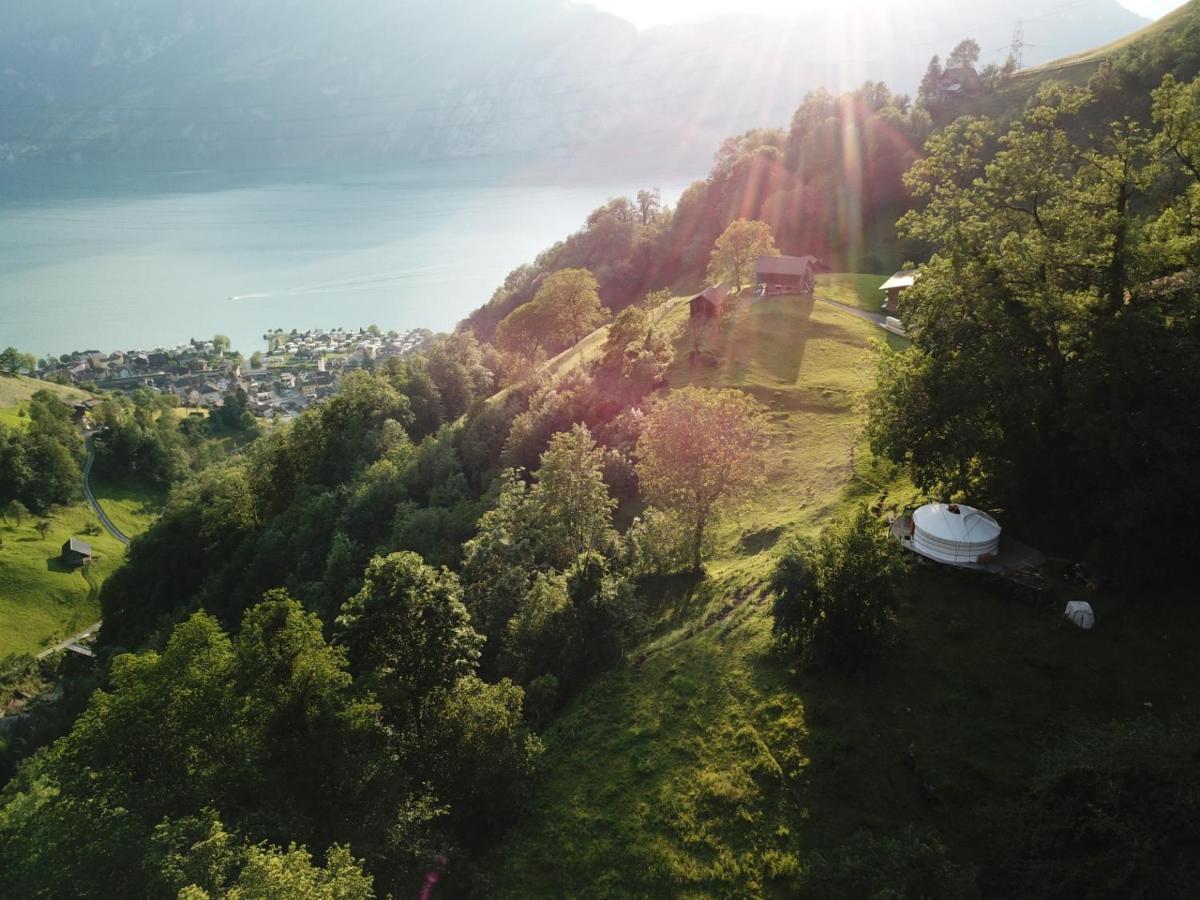 Готель Panorama Jurte Ueber Dem Uri-See A Sisikon Екстер'єр фото